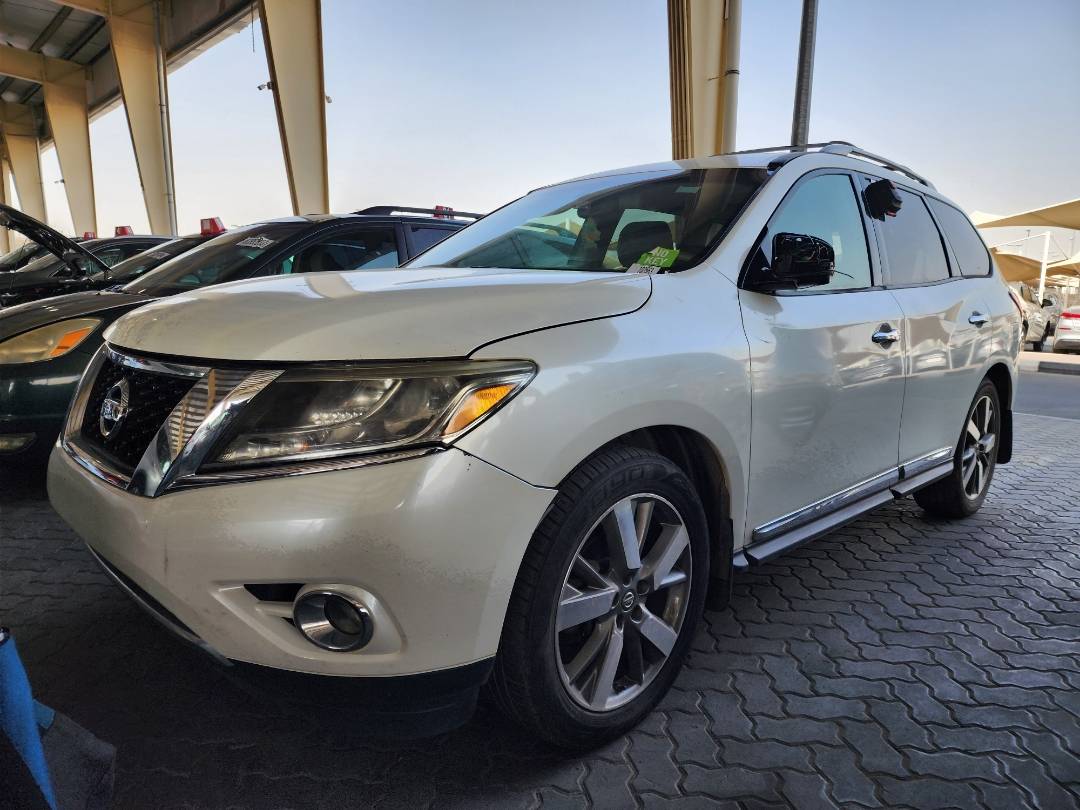 2015 NISSAN PATHFINDER — 204682 Miles — Lot 102563 — Souq - Marhaba Auctions Used Cars - Image 3