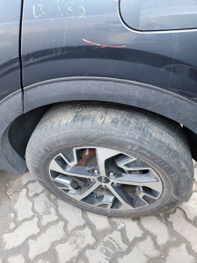 2023 KIA SPORTAGE — 82129 Miles — Lot 75407754 — Main - Marhaba Auctions Used Cars - Image 9