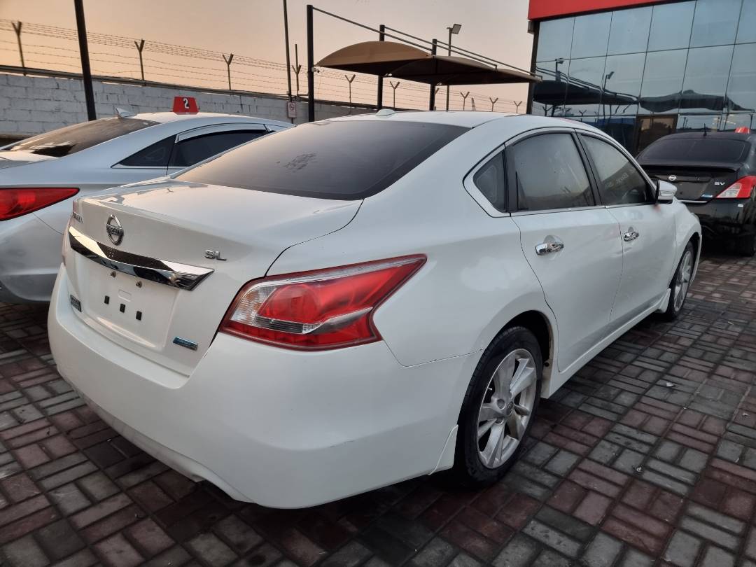 2013 NISSAN ALTIMA — 178332 Miles — Lot 125487 — Main - Marhaba Auctions Used Cars - Image 5