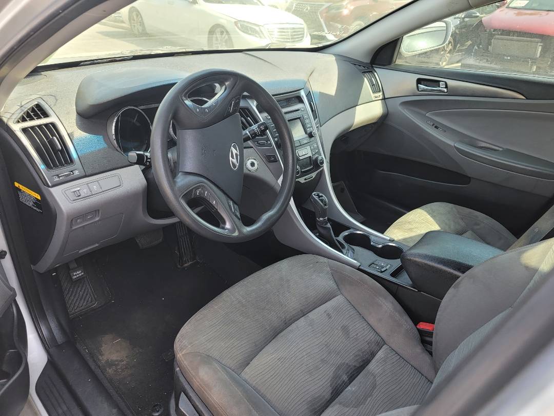 HYUNDAI SONATA 2015 - Marhaba Auction Used Cars - Image 8