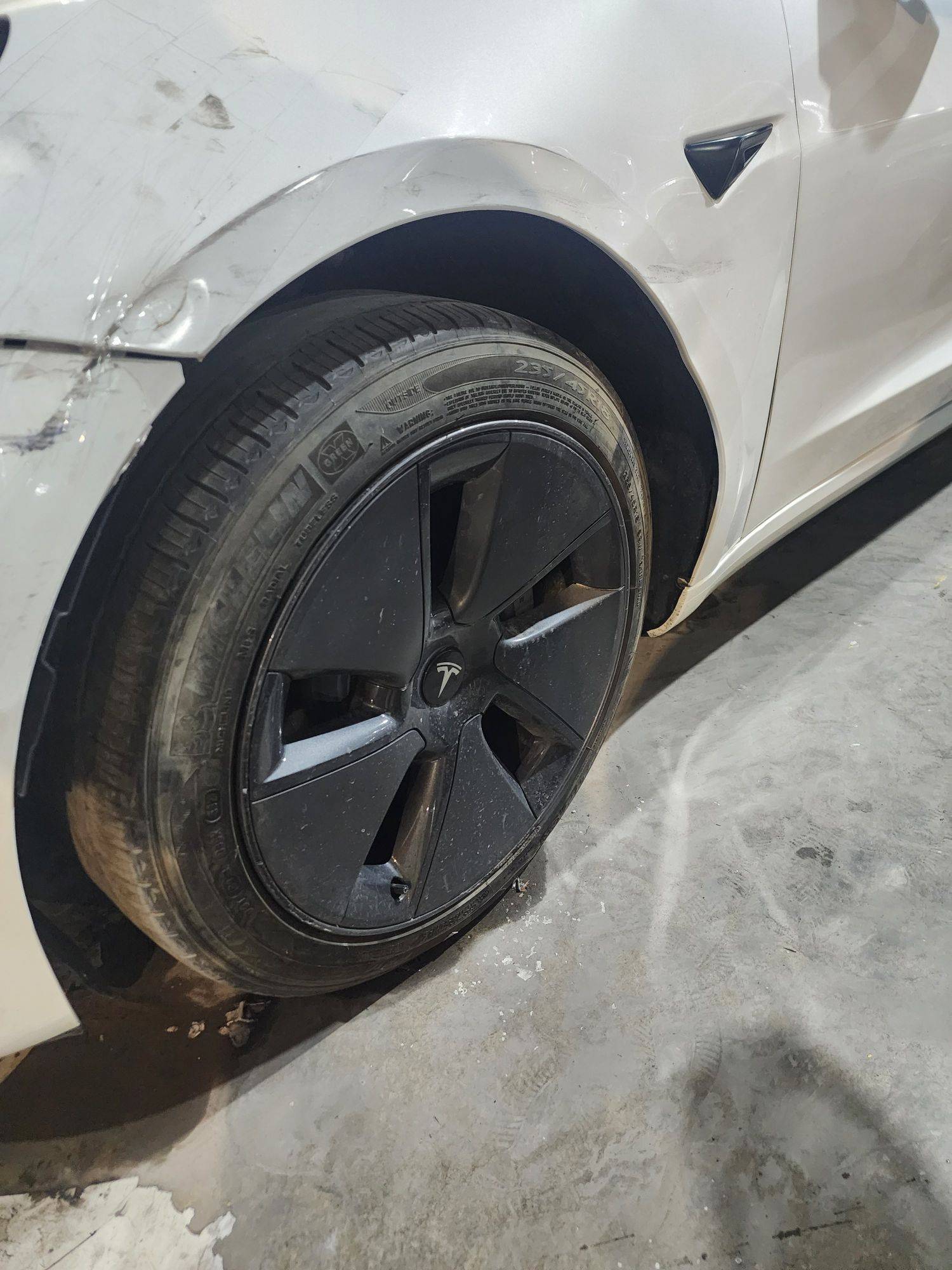 TESLA MODEL 3 2023 - Marhaba Auction Used Cars - Image 8