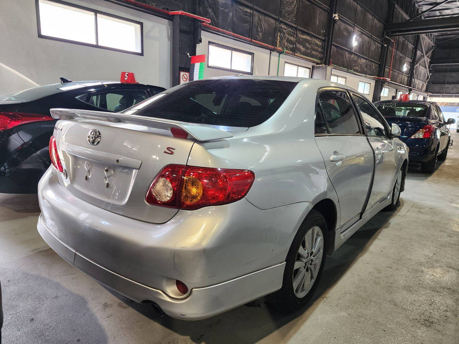 2010 TOYOTA COROLLA — 186277 Miles — Lot 40497841 — Al Quoz - Marhaba Auctions Used Cars - Image 5