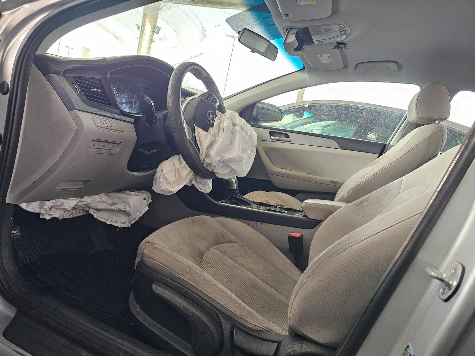 HYUNDAI SONATA 2019 - Marhaba Auction Used Cars - Image 8