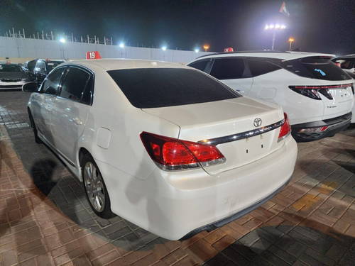 TOYOTA AVALON
