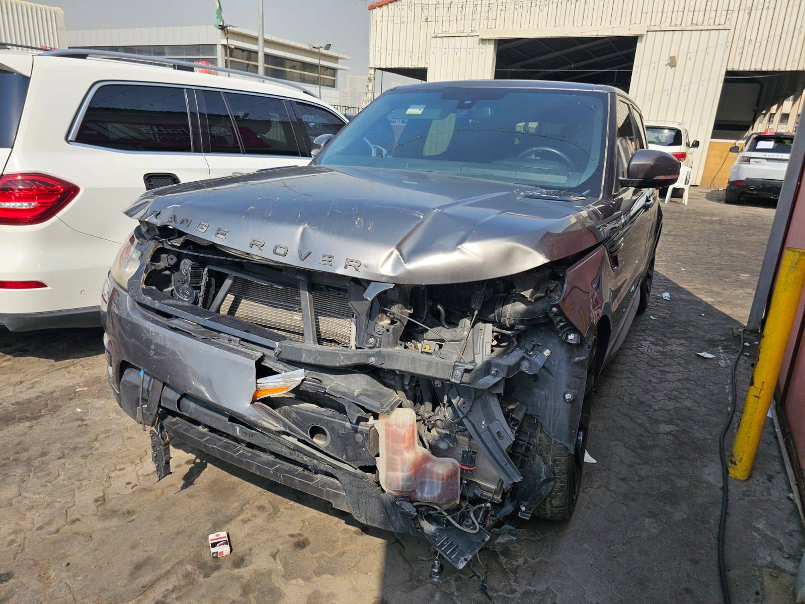 2016 LAND ROVER RANGE ROVER — 130867 Miles — Lot A663571 — Main - Marhaba Auctions Used Cars - Image 6