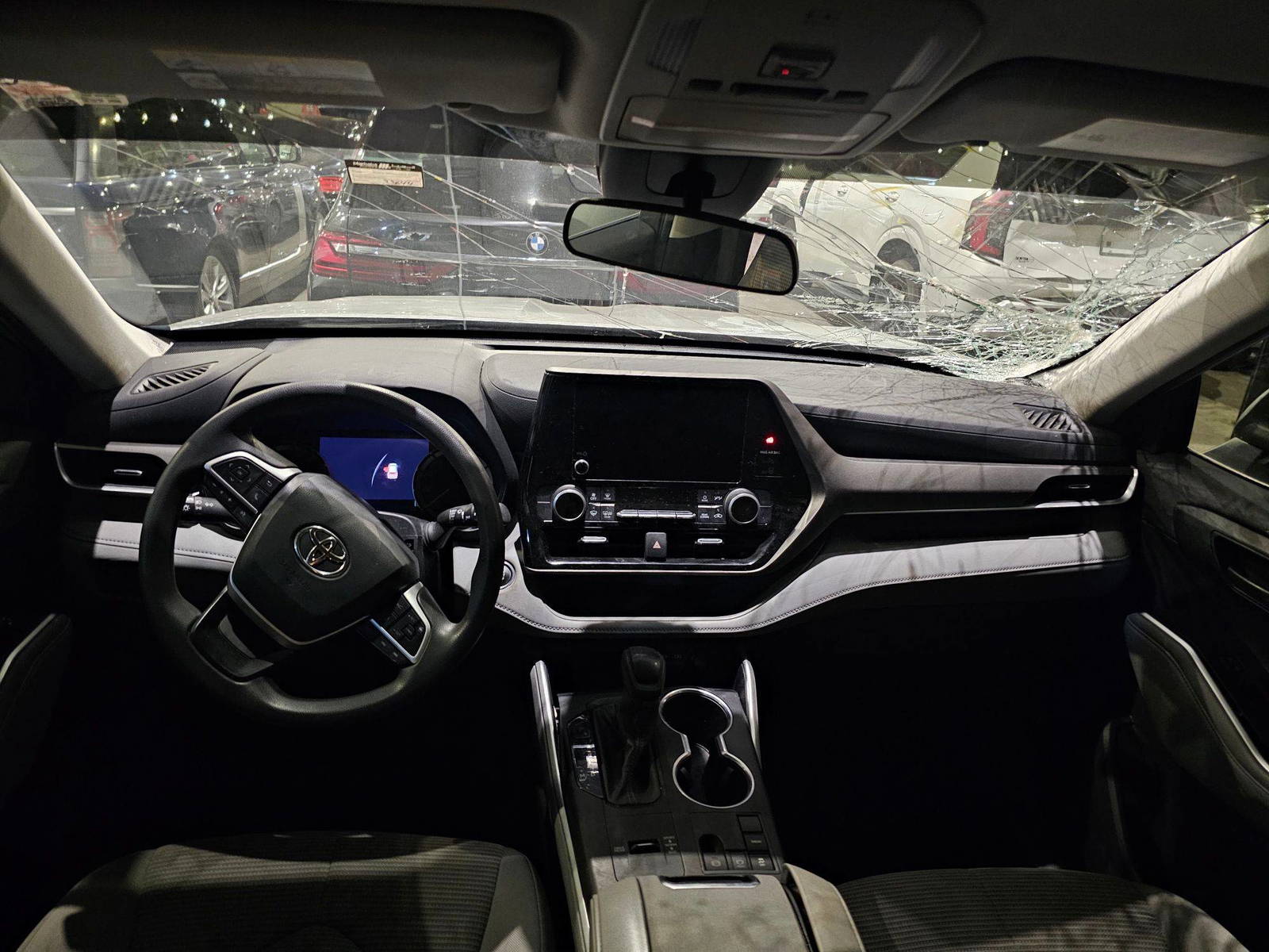 2023 TOYOTA HIGHLANDER — 35644 Miles — Lot 84250205 — Main - Marhaba Auctions Used Cars - Image 8