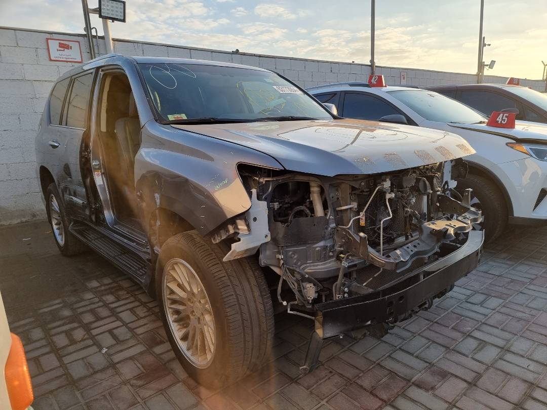 2018 LEXUS GX 460 — 61806 Miles — Lot 215487 — Souq - Marhaba Auctions Used Cars - Image 4
