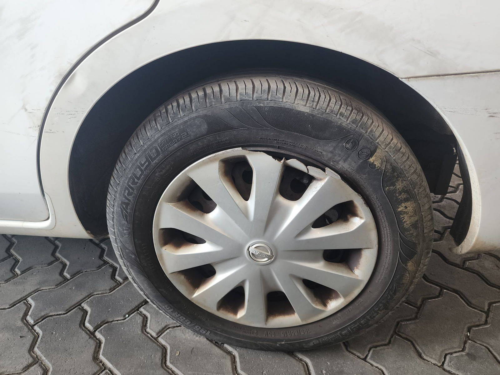 2012 NISSAN VERSA — 154775 Miles — Lot 38379950 — Souq - Marhaba Auctions Used Cars - Image 11