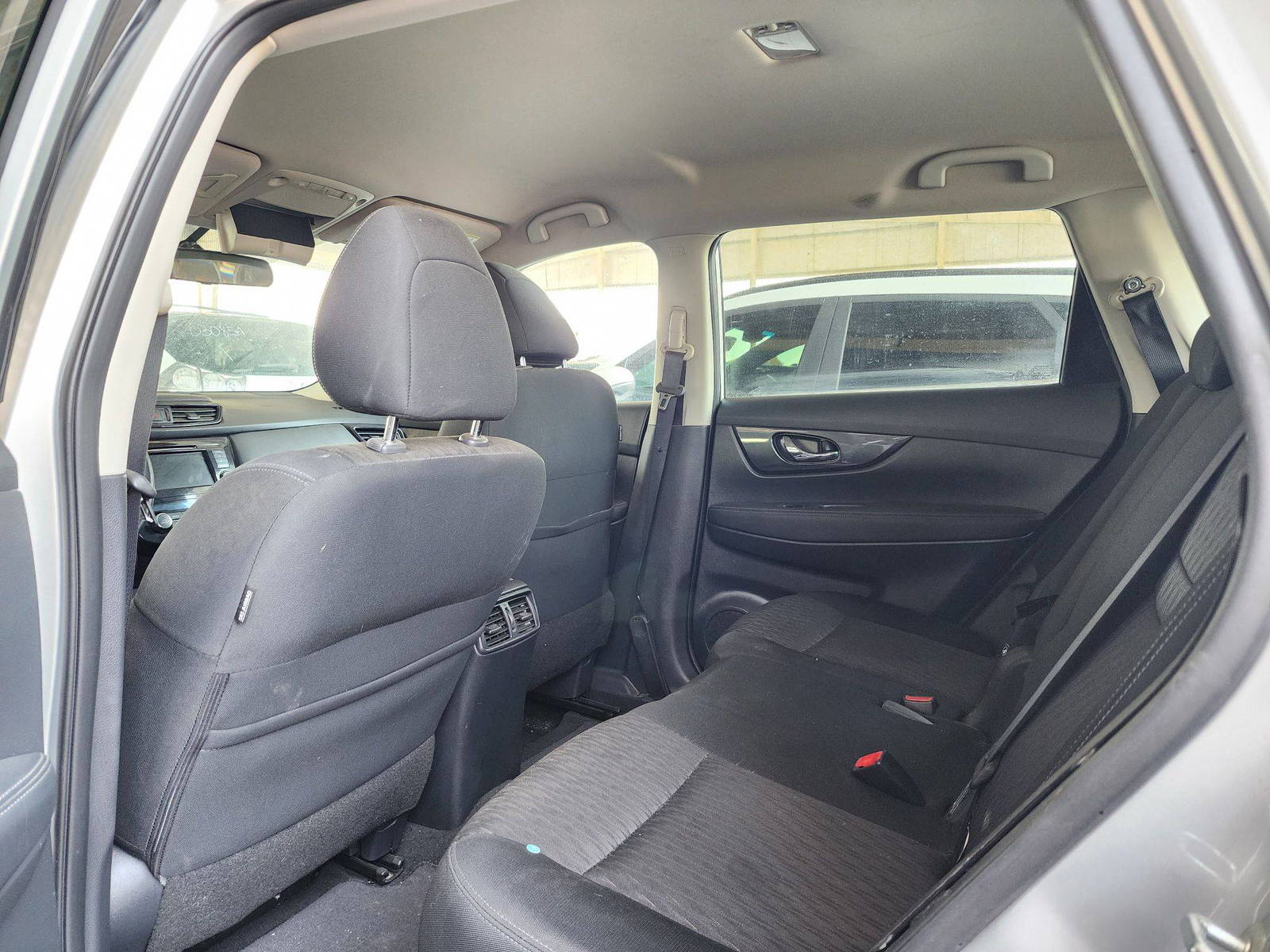 2018 NISSAN ROGUE — 93279 Miles — Lot 65757 — Souq - Marhaba Auctions Used Cars - Image 6