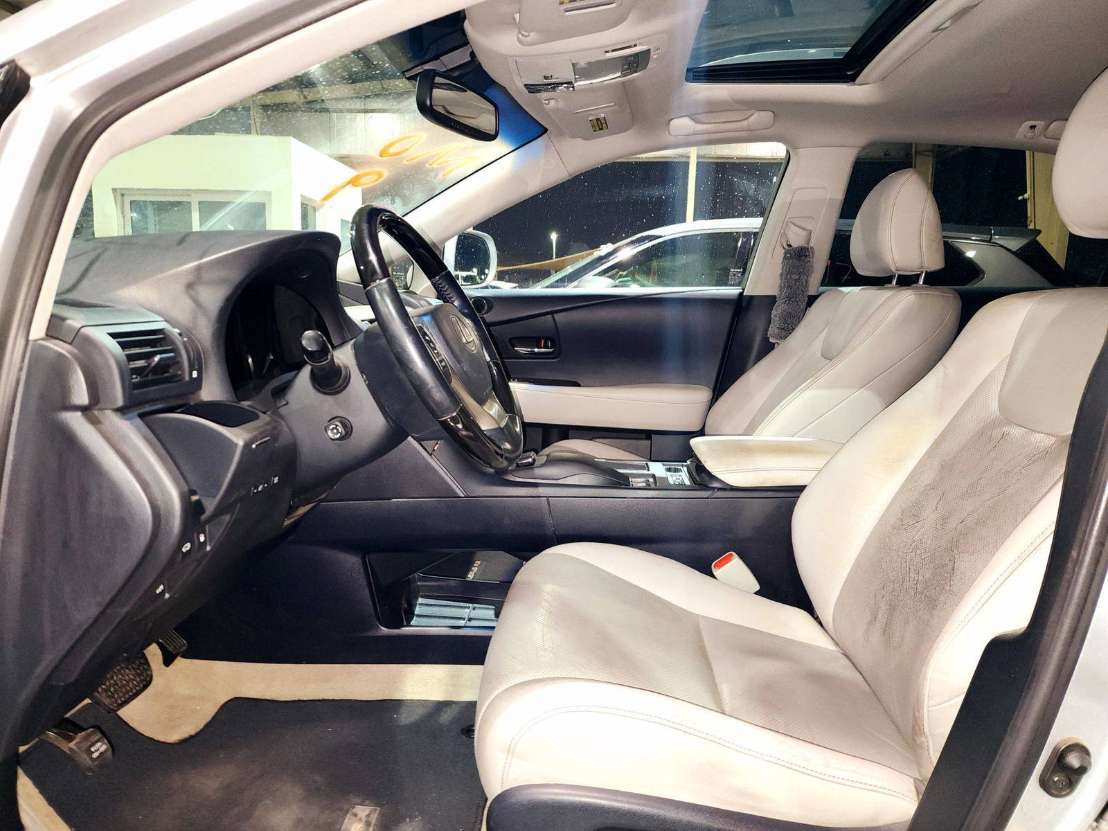 2015 LEXUS RX 350 — 67338 Miles — Lot 80354494 — Souq - Marhaba Auctions Used Cars - Image 9