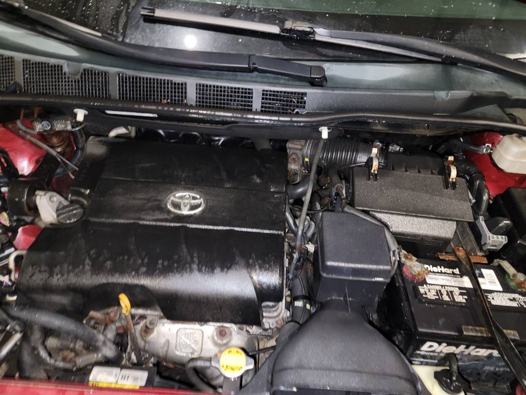 2011 TOYOTA SIENNA — 232819 Miles — Lot 66464073 - Marhaba Auctions Used Cars - Image 9