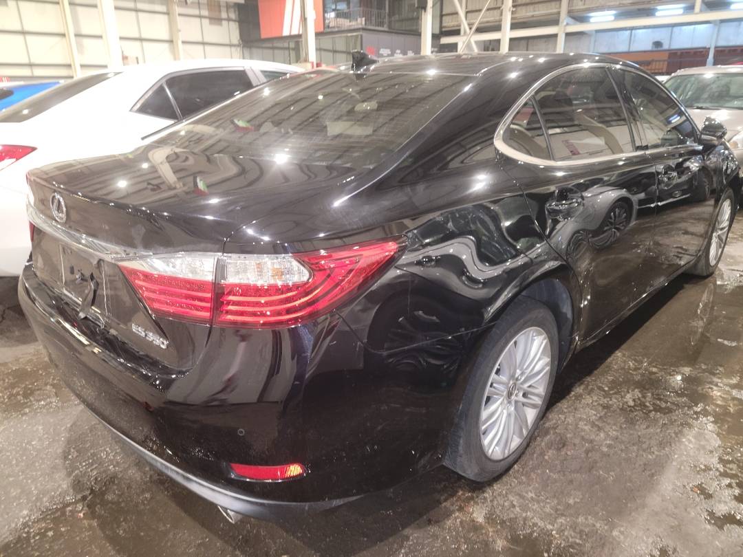 2015 LEXUS ES 350 — 110839 Miles — Lot 37705636 - Marhaba Auctions Used Cars - Image 3