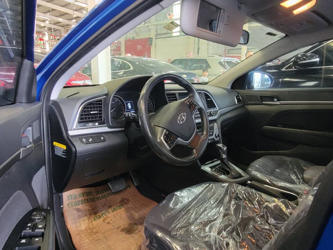 2018 HYUNDAI ELANTRA — 110887 KM — Lot U678911 — Main - Marhaba Auctions Used Cars - Image 6