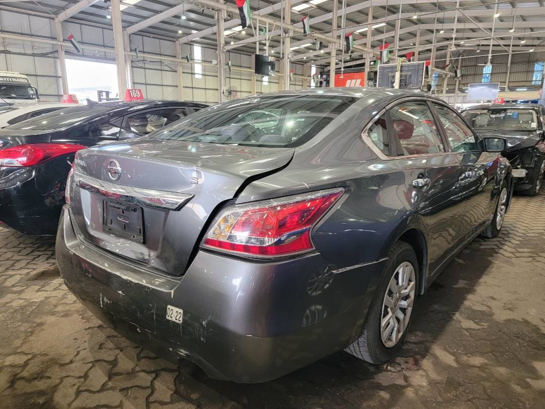 2015 NISSAN ALTIMA — 96585 Miles — Lot 98210 — Main - Marhaba Auctions Used Cars - Image 4