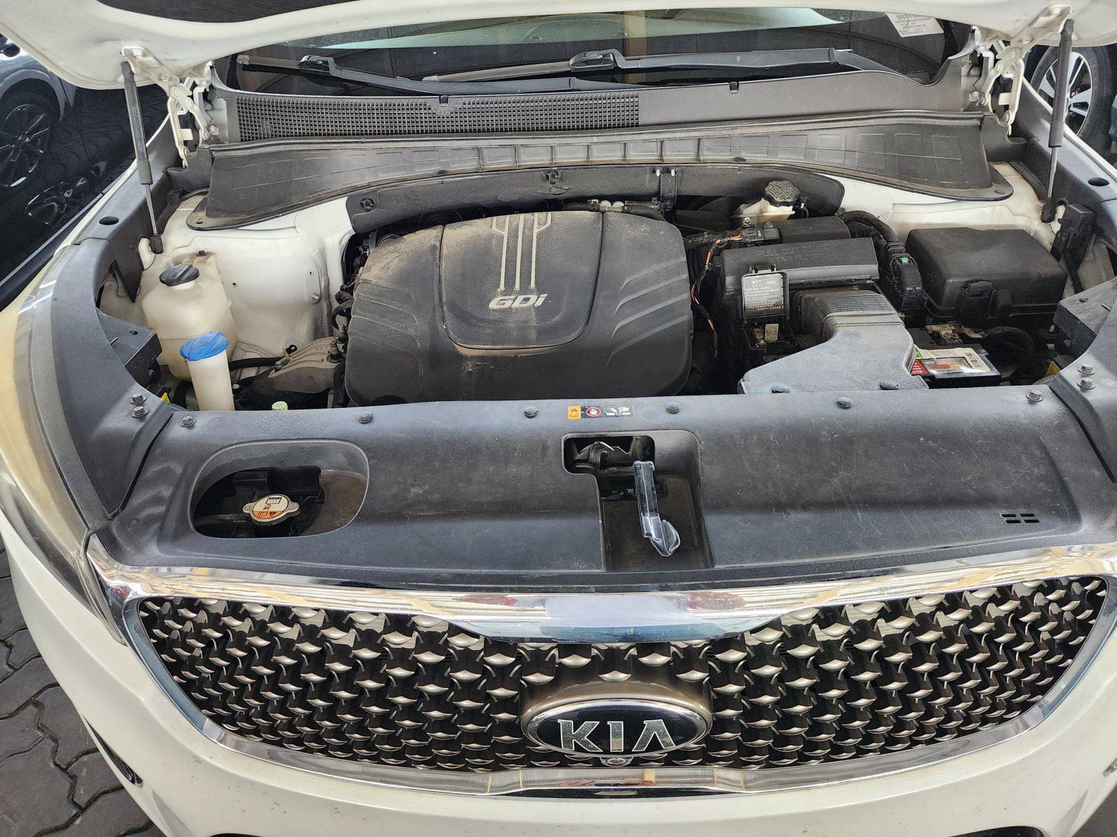 2017 KIA SORENTO — 182745 Miles — Lot 339071 — Souq - Marhaba Auctions Used Cars - Image 12