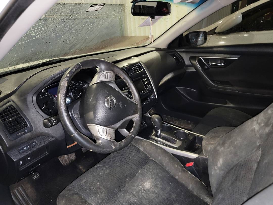 2015 NISSAN ALTIMA — 196336 Miles — Lot 37386596 - Marhaba Auctions Used Cars - Image 6