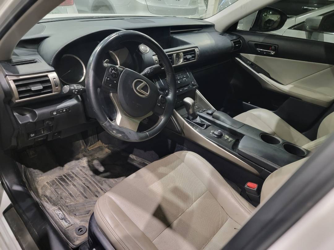 2014 LEXUS IS-350 — 145771 Miles — Lot E5001809 — Main - Marhaba Auctions Used Cars - Image 8