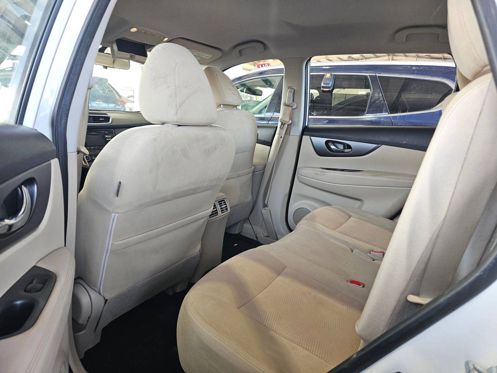 2016 NISSAN ROGUE — 130115 Miles — Lot GW001041 — Souq - Marhaba Auctions Used Cars - Image 6