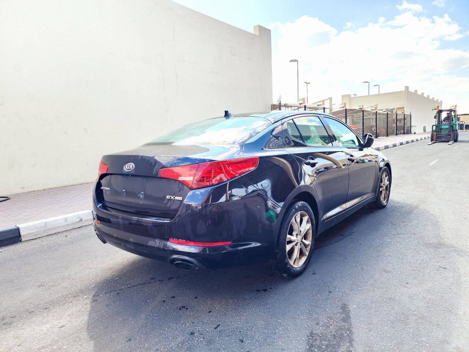 2012 KIA OPTIMA — 261067 Miles — Lot 62756284 — Souq - Marhaba Auctions Used Cars - Image 3