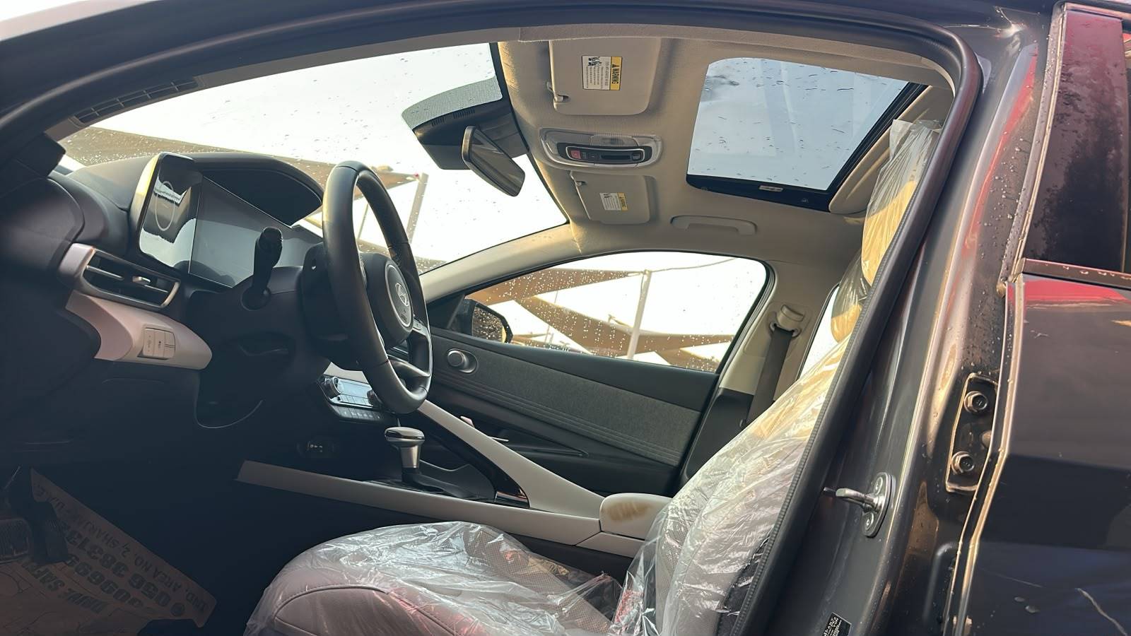 2024 HYUNDAI ELANTRA — 32770 Miles — Lot 7RU773542 — Souq - Marhaba Auctions Used Cars - Image 9
