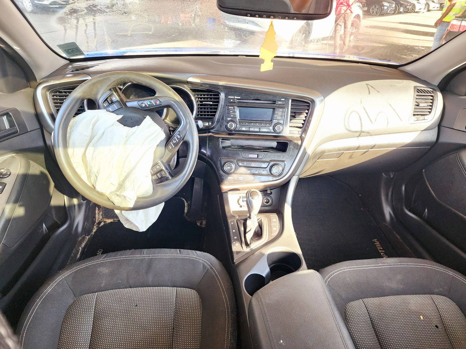2012 KIA OPTIMA — 143207 KM — Lot 0C5244774 — Souq - Marhaba Auctions Used Cars - Image 7