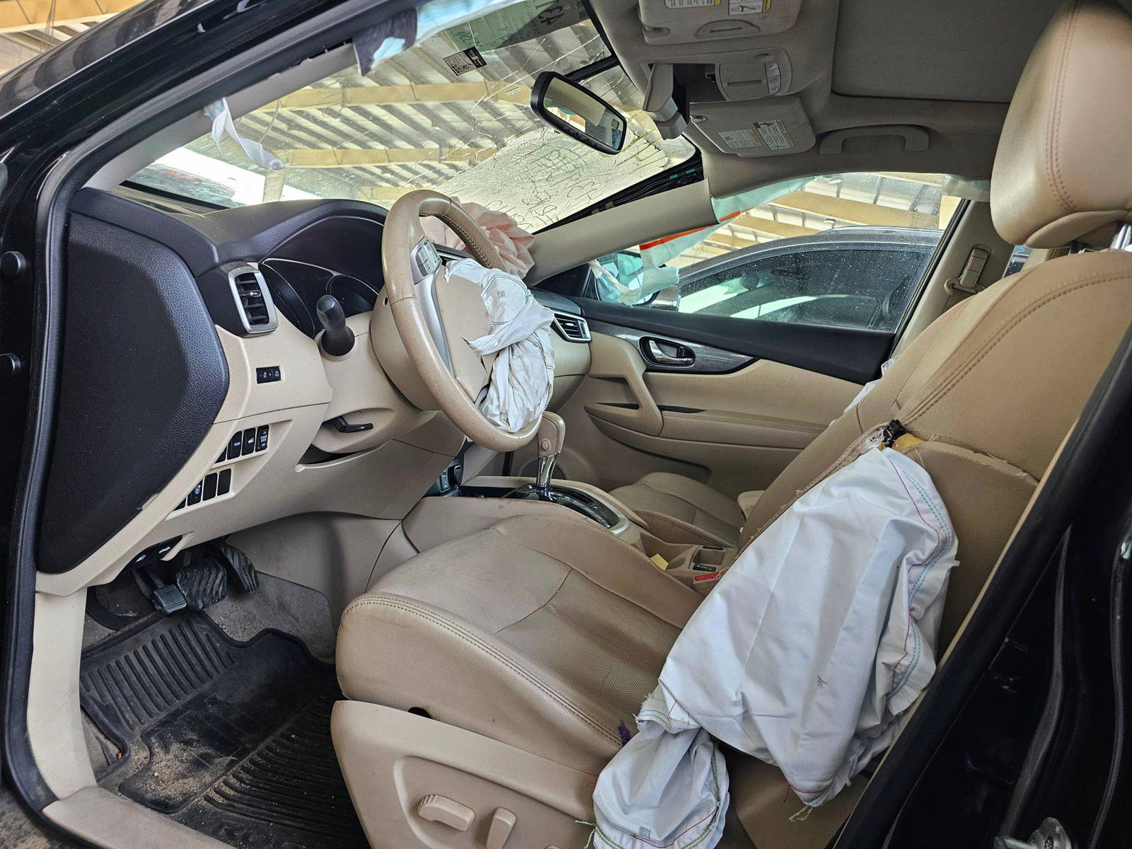 NISSAN ROGUE 2015 - Marhaba Auction Used Cars - Image 7