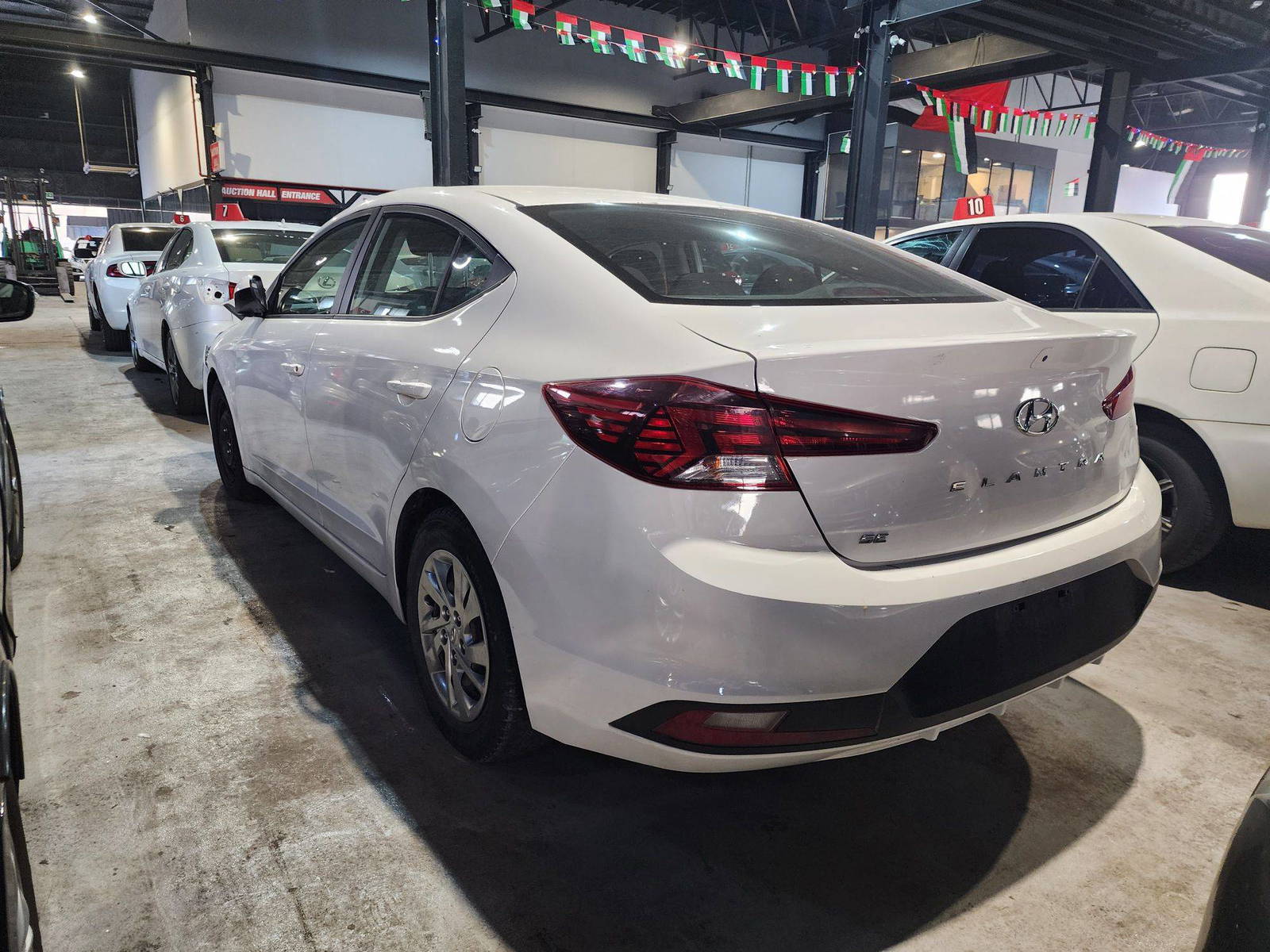 2019 HYUNDAI ELANTRA — 95565 KM — Lot 68903365 — Main - Marhaba Auctions Used Cars - Image 3