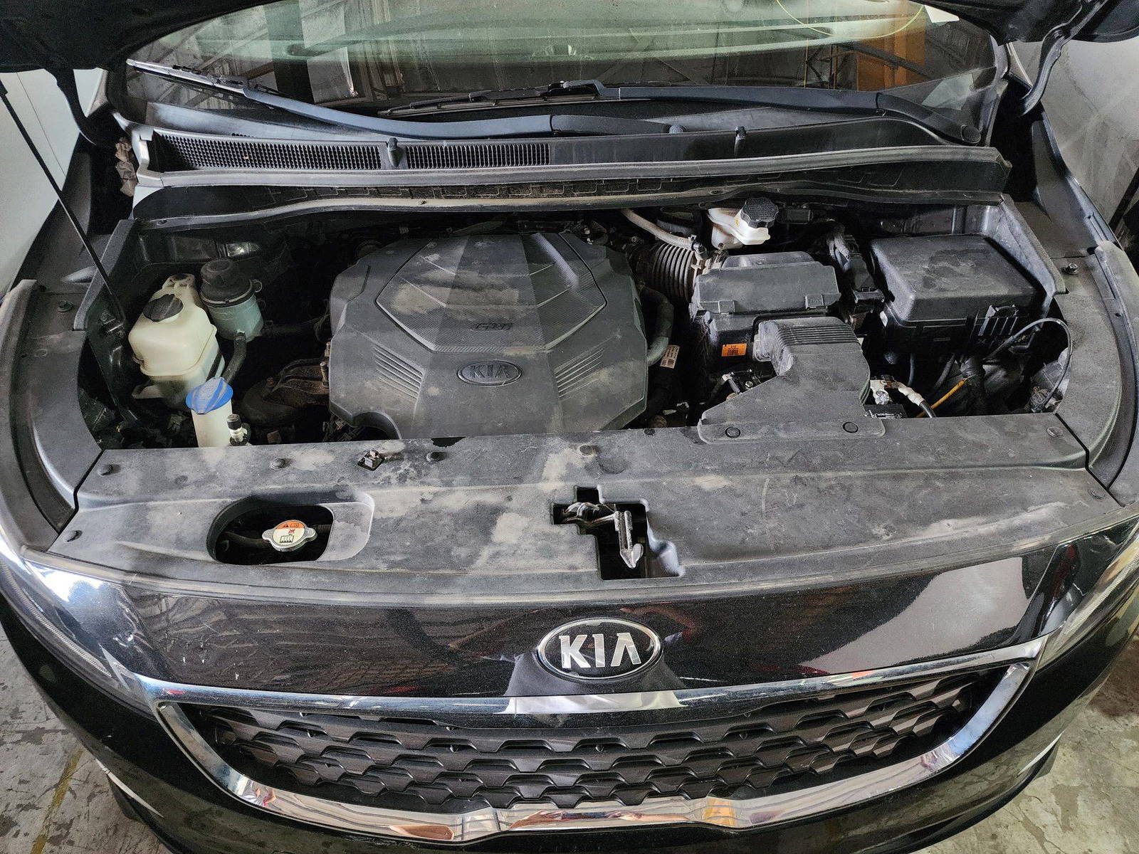 2020 KIA SEDONA — 120059 Miles — Lot 588253 — Al Quoz - Marhaba Auctions Used Cars - Image 13