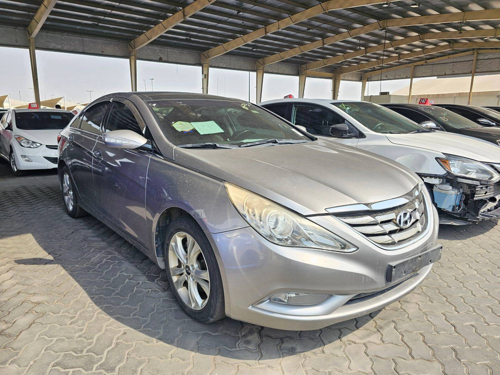 2010 HYUNDAI SONATA — 199554 KM — Lot DBAA069804 — Souq - Marhaba Auctions Used Cars - Image 4