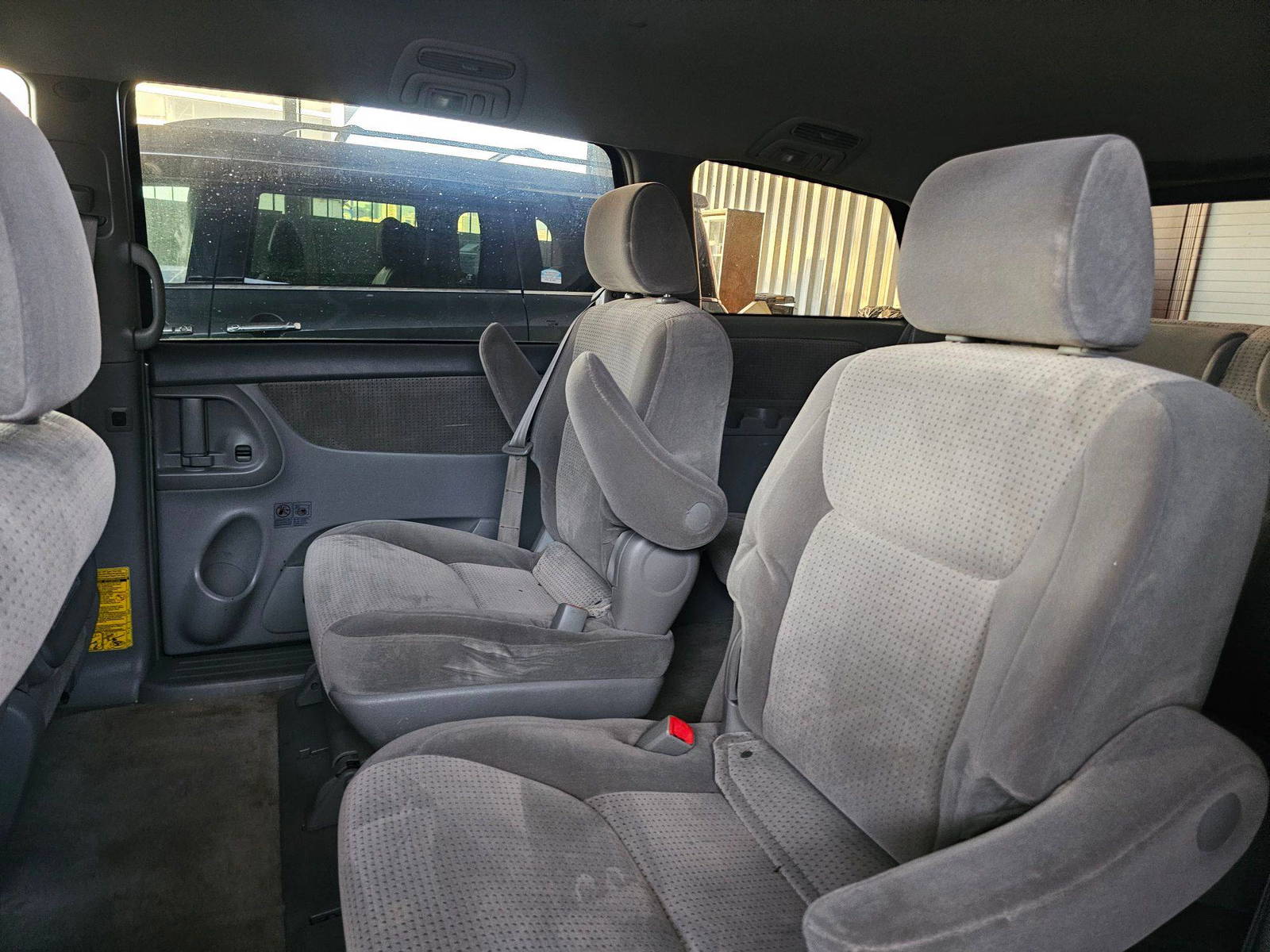 2008 TOYOTA SIENNA — 166487 Miles — Lot 92642595 - Marhaba Auctions Used Cars - Image 7