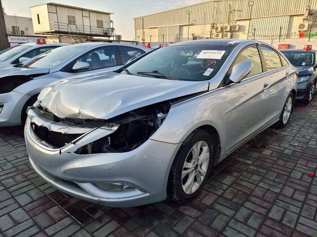 2013 HYUNDAI SONATA — 163908 Miles — Lot 2105487 — Ind. 12 - Marhaba Auctions Used Cars - Image 4