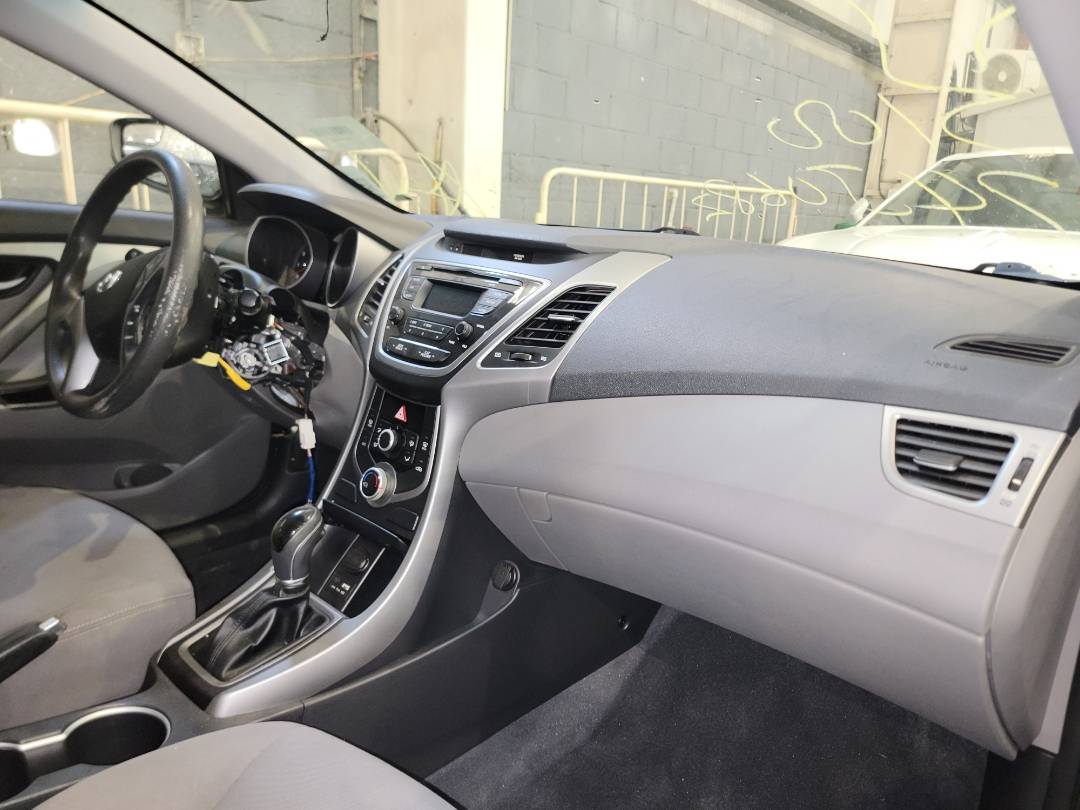 2015 HYUNDAI ELANTRA — 208647 Miles — Lot 38653109 - Marhaba Auctions Used Cars - Image 5