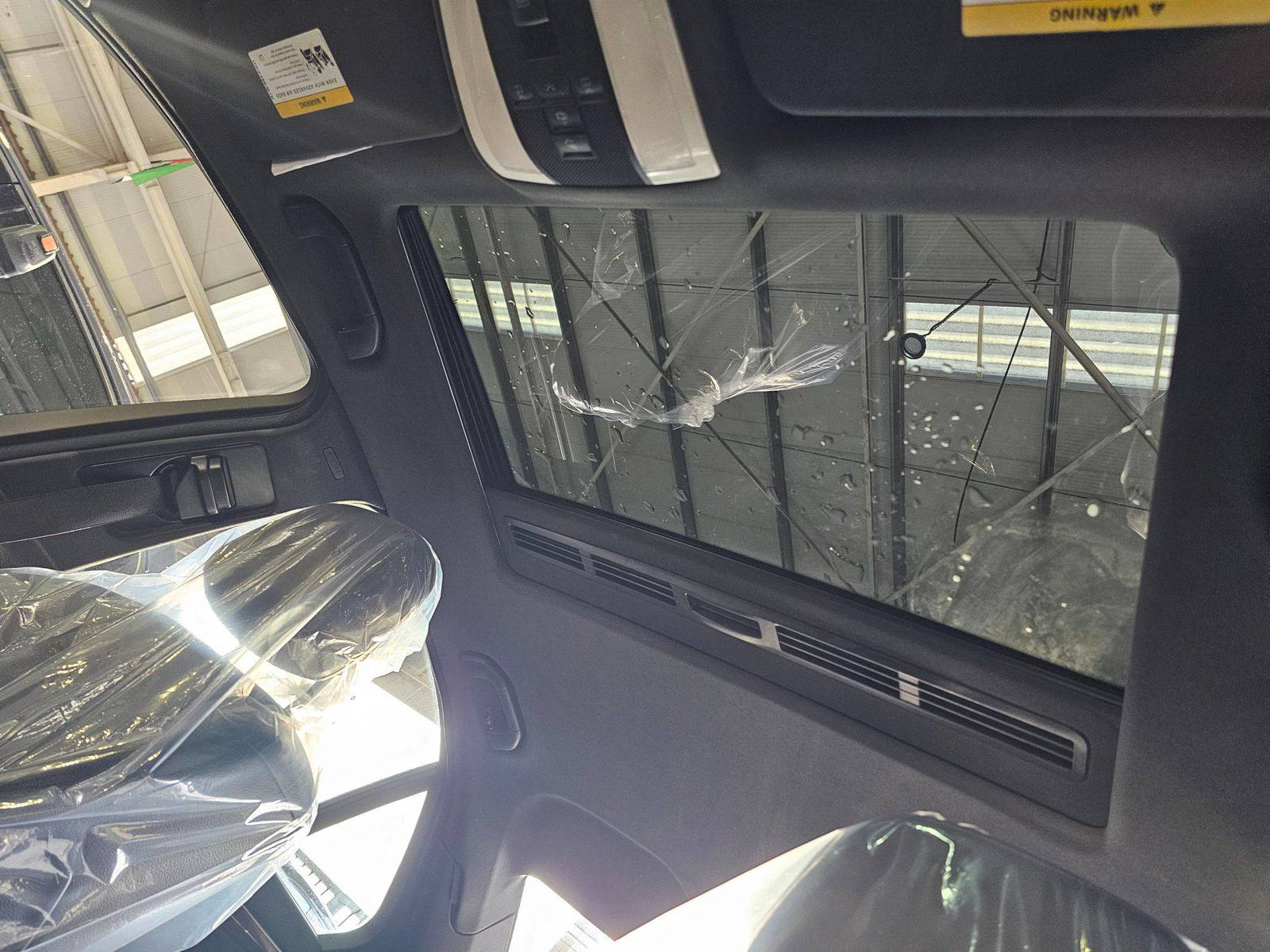 MERCEDES BENZ C300 2011 - Marhaba Auction Used Cars - Image 10