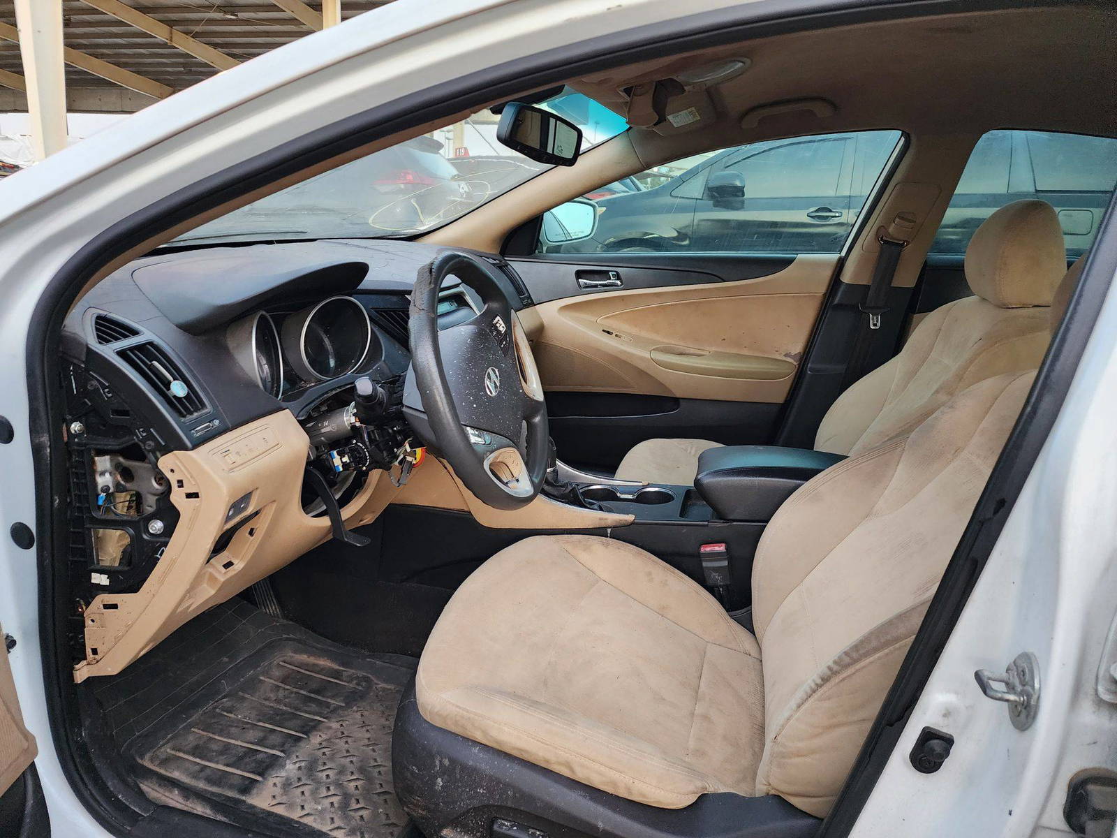2012 HYUNDAI SONATA — 177694 Miles — Lot 55605504 — Main - Marhaba Auctions Used Cars - Image 8