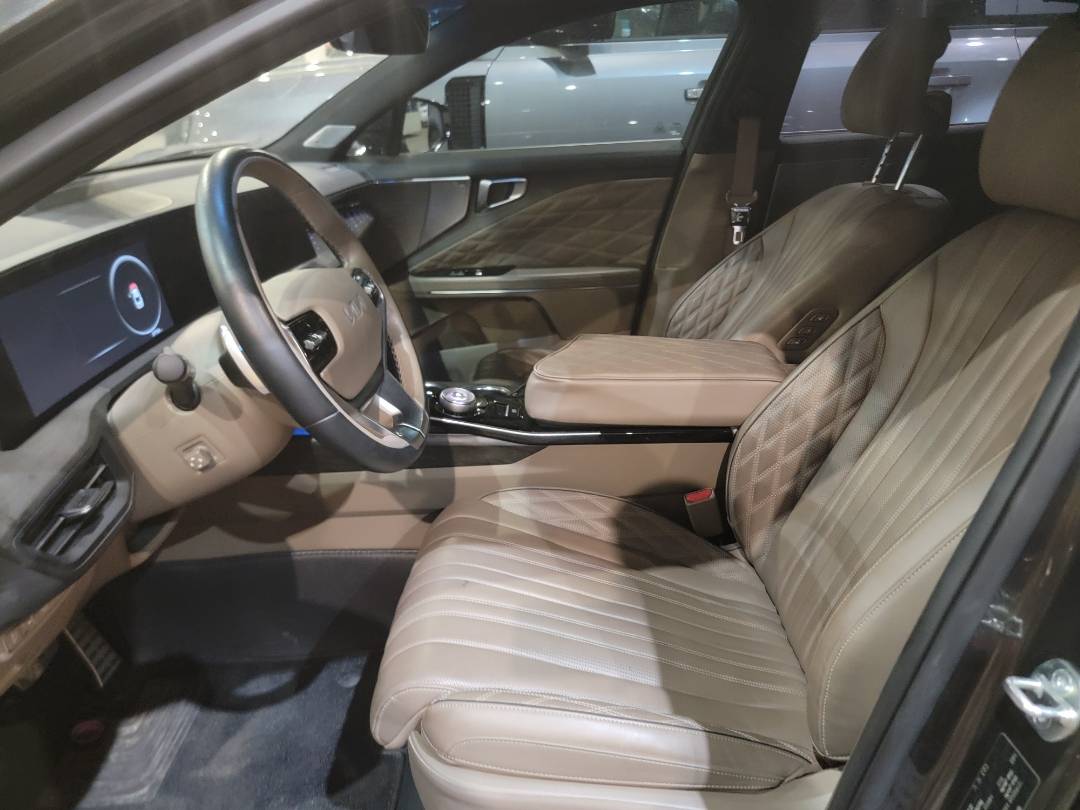 2023 KIA K8 — 37782 KM — Lot A046595 — Main - Marhaba Auctions Used Cars - Image 8