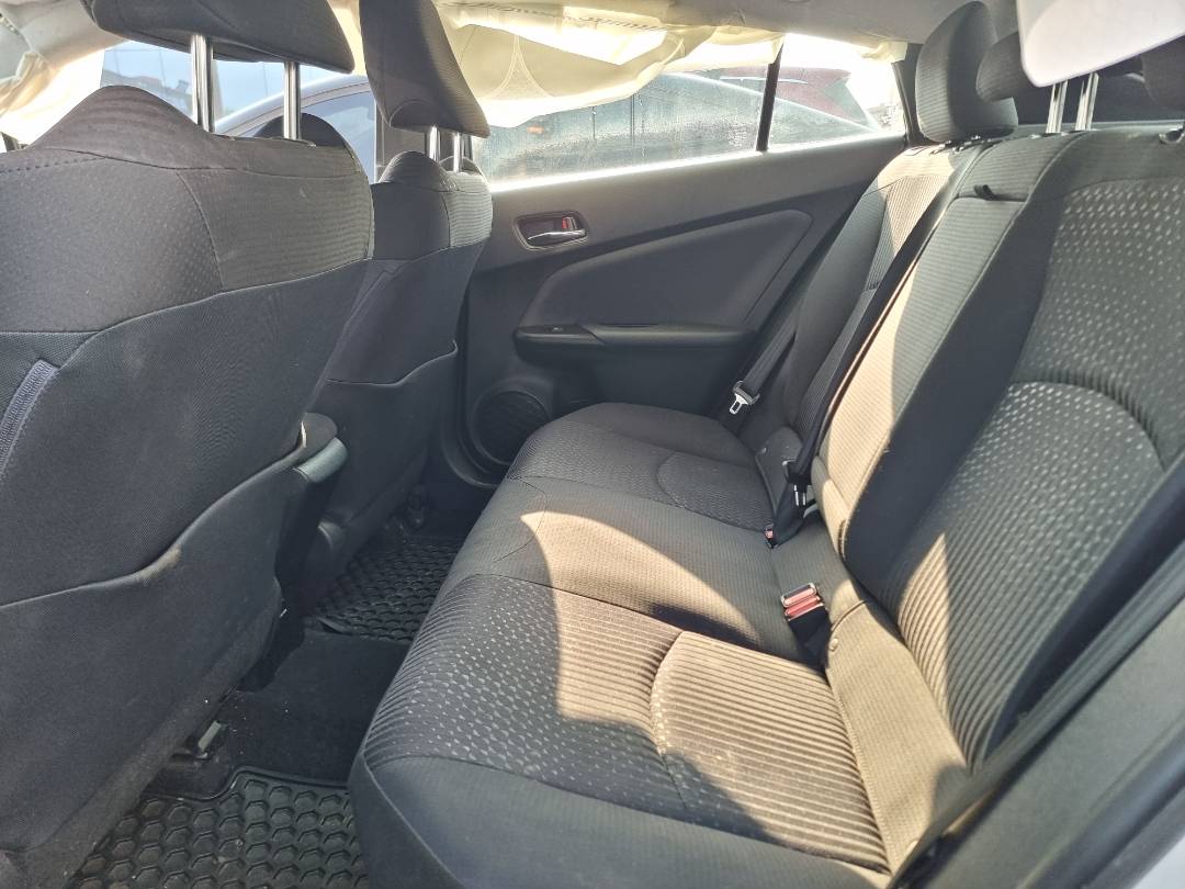 2018 TOYOTA PRIUS — 93055 KM — Lot 125487 — Main - Marhaba Auctions Used Cars - Image 6