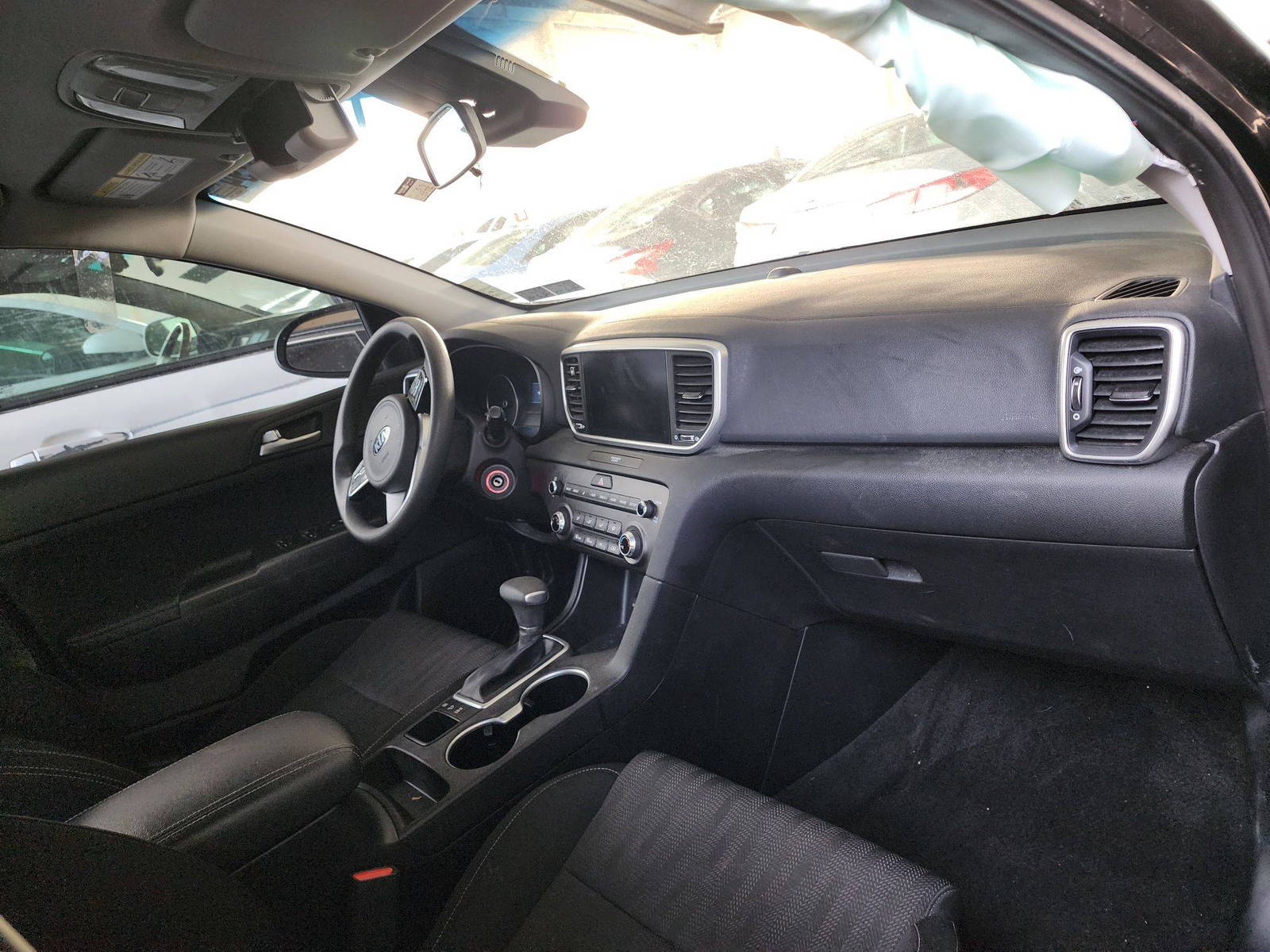 2021 KIA SPORTAGE — 39734 Miles — Lot 48696294 — Souq - Marhaba Auctions Used Cars - Image 5