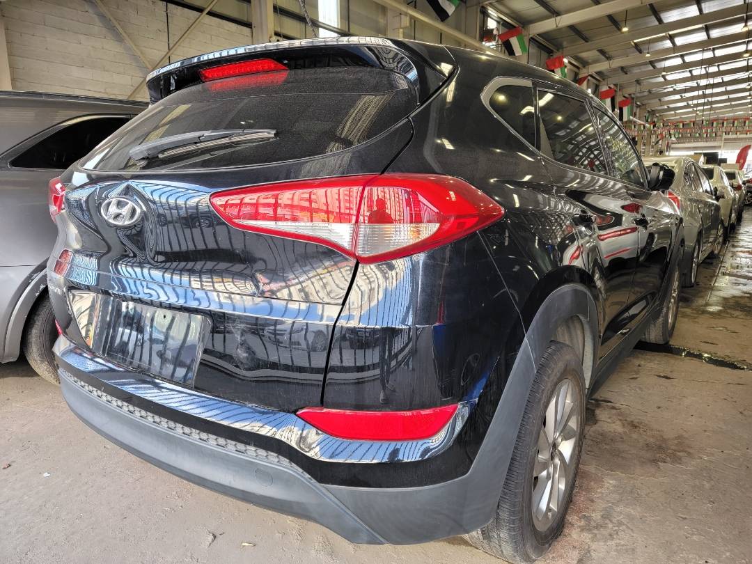2017 HYUNDAI TUCSON — 131694 Miles — Lot 40430156 — Main - Marhaba Auctions Used Cars - Image 4
