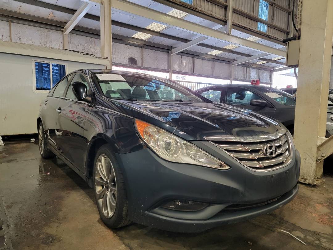 2011 HYUNDAI SONATA — 144148 Miles — Lot 43158 — Souq - Marhaba Auctions Used Cars - Image 4