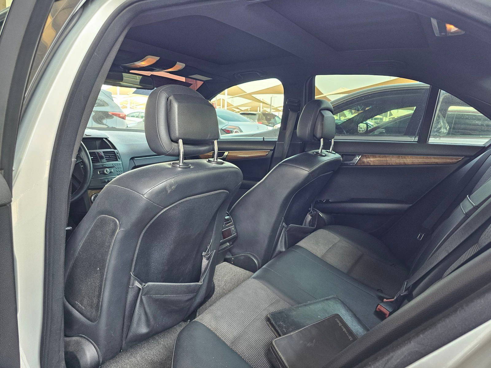 2009 MERCEDES BENZ C-250 — 168199 KM — Lot 59A240899 — Souq - Marhaba Auctions Used Cars - Image 6