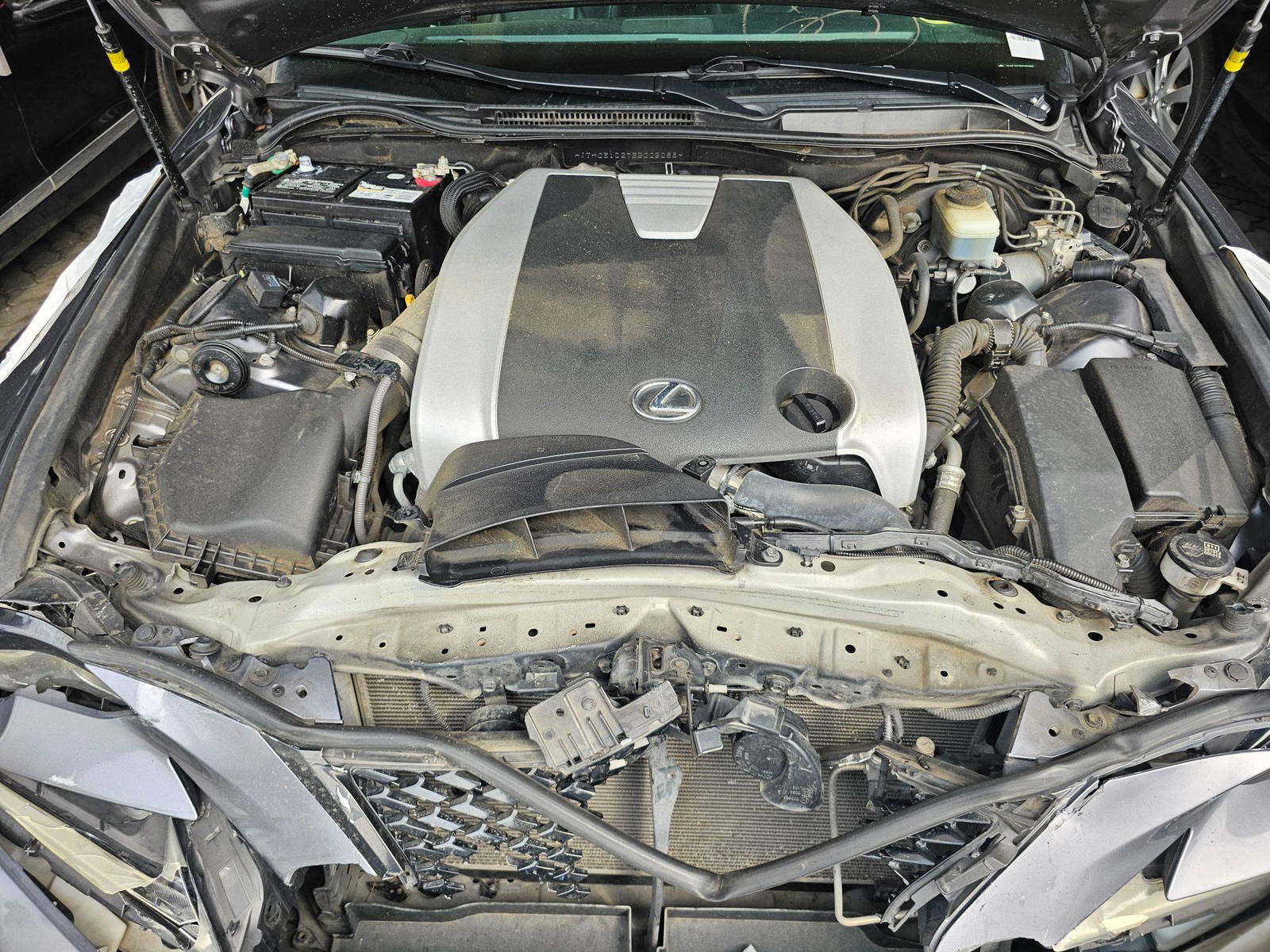 2014 LEXUS IS-350 — 175393 Miles — Lot 7E5005088 — Souq - Marhaba Auctions Used Cars - Image 12