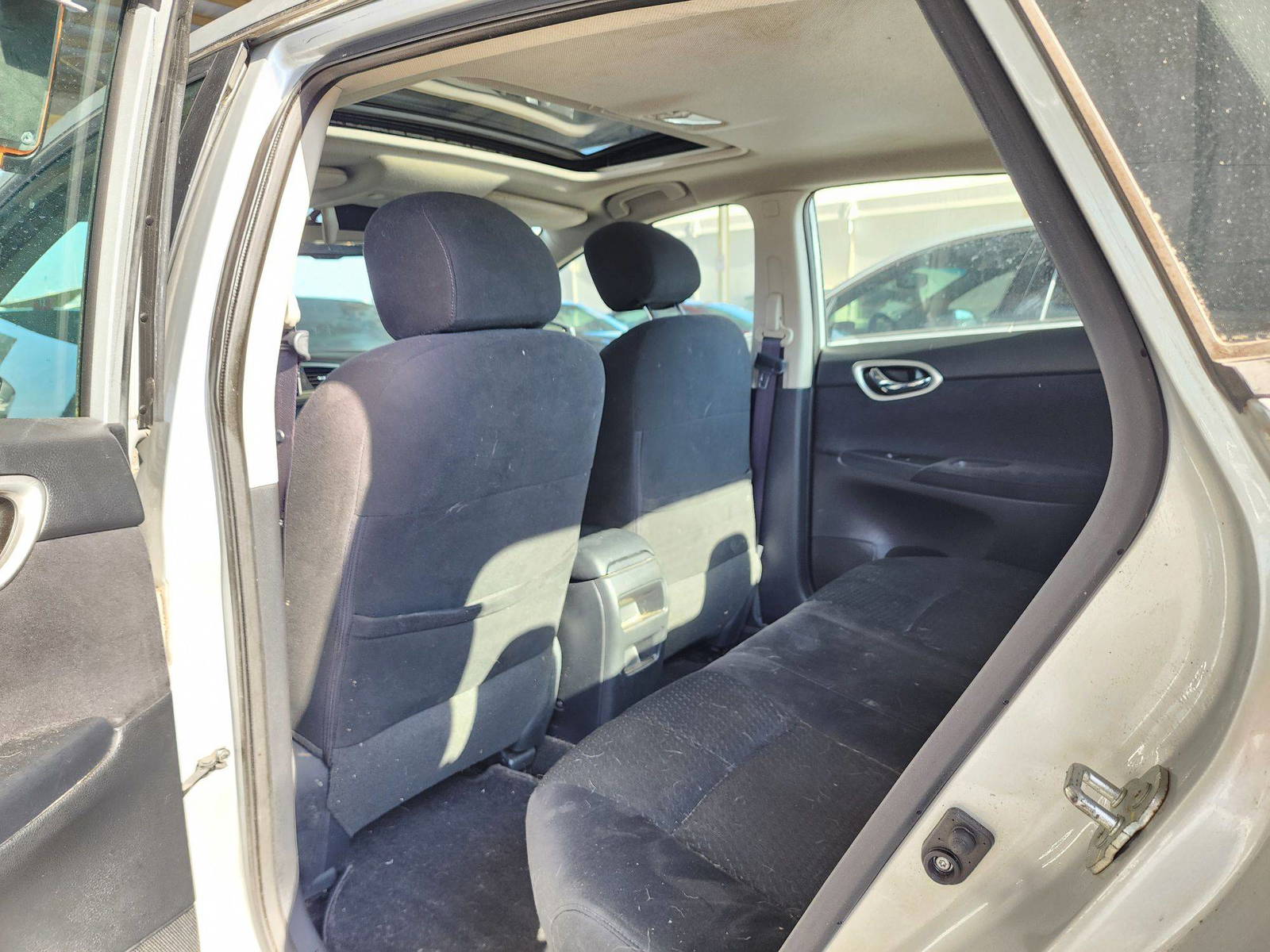 2014 NISSAN SENTRA — 130199 Miles — Lot 3EY305429 — Souq - Marhaba Auctions Used Cars - Image 6