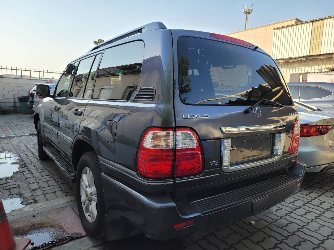 2005 LEXUS LX 470 — 305330 Miles — Lot W053551742 — Main - Marhaba Auctions Used Cars - Image 3