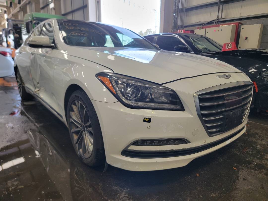 2016 HYUNDAI GENESIS — 187928 Miles — Lot 38386248 - Marhaba Auctions Used Cars - Image 5
