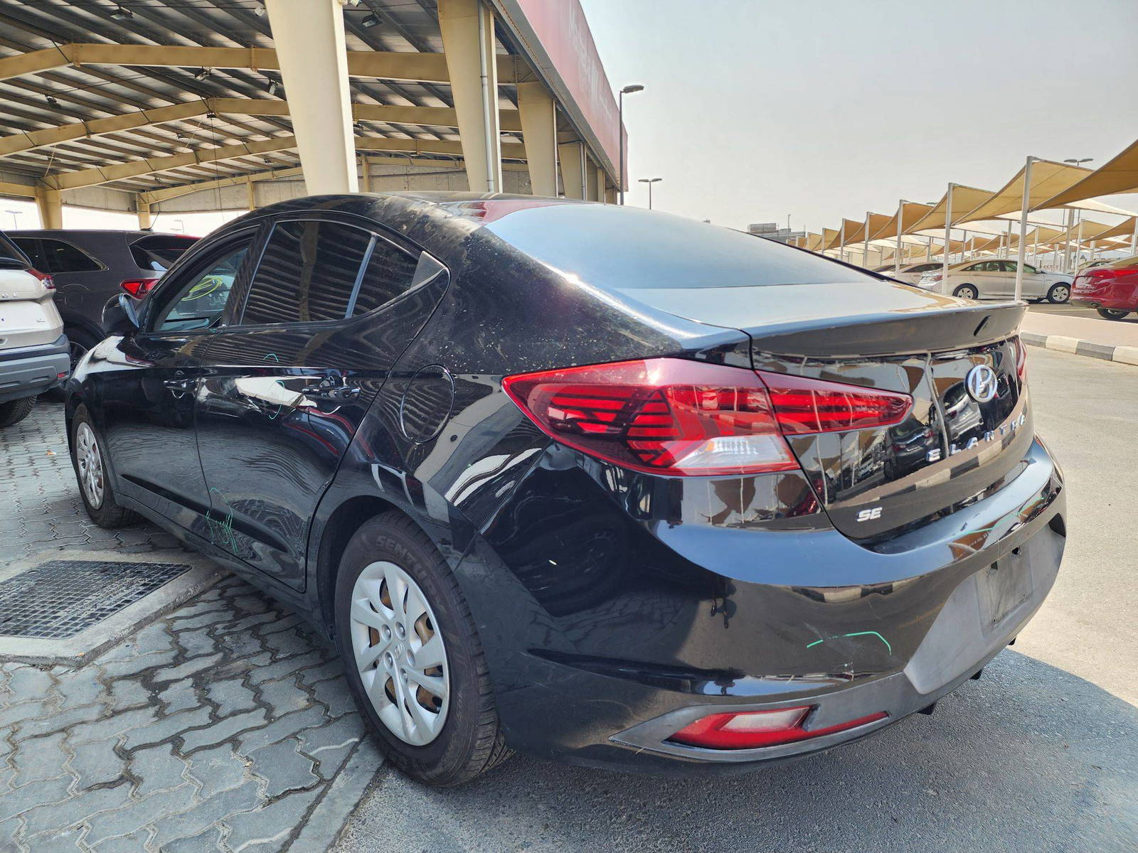 2019 HYUNDAI ELANTRA — 129241 Miles — Lot H440538 — Souq - Marhaba Auctions Used Cars - Image 3
