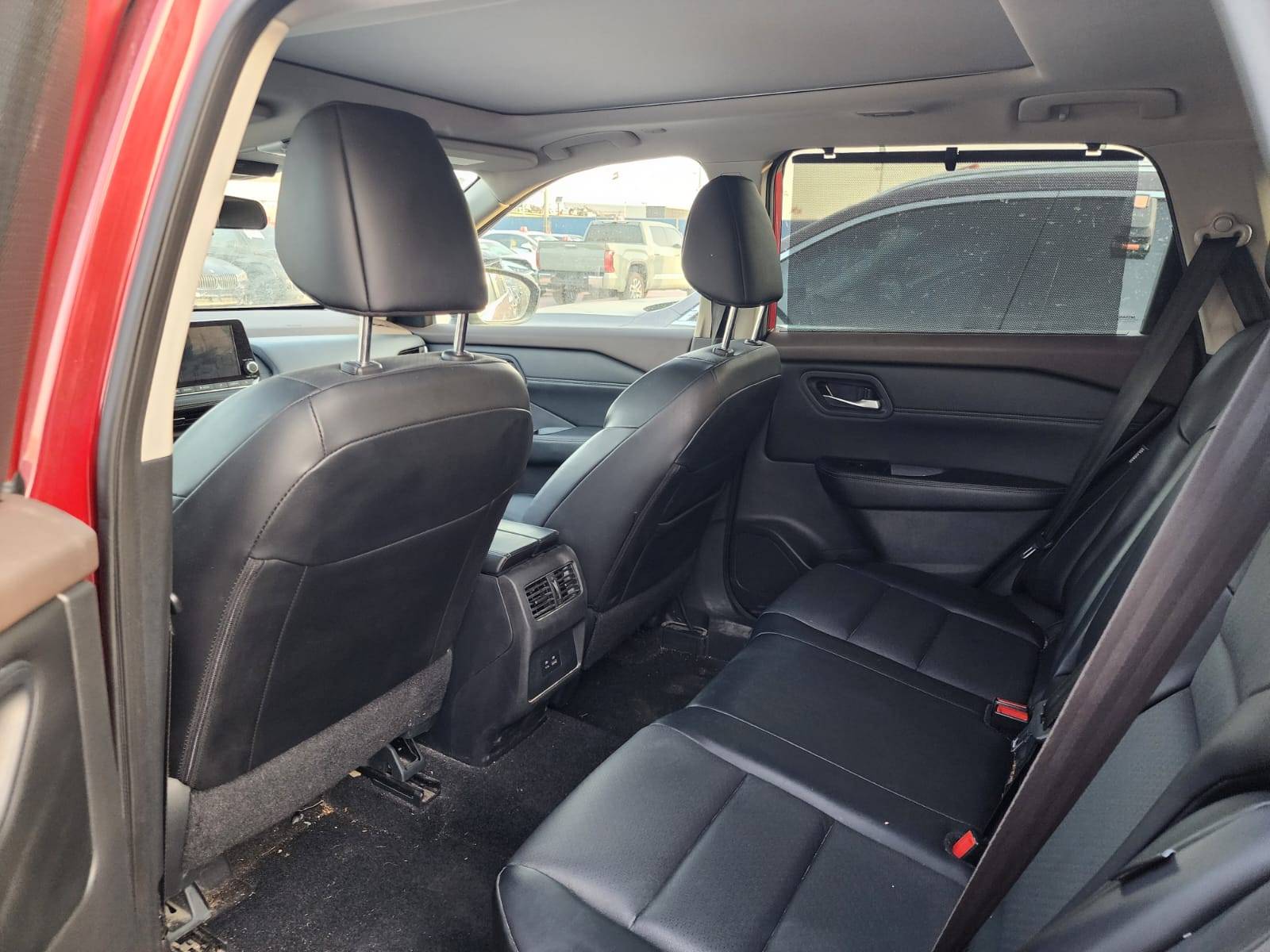 NISSAN ROGUE 2023 - Marhaba Auction Used Cars - Image 8