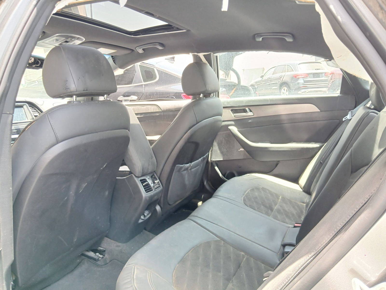 2019 HYUNDAI SONATA — 87566 Miles — Lot 2KH770469 — Souq - Marhaba Auctions Used Cars - Image 6