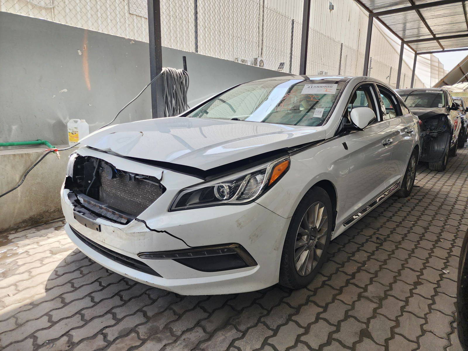 2015 HYUNDAI SONATA — 101657 Miles — Lot 41588900 — Al Quoz - Marhaba Auctions Used Cars - Image 4