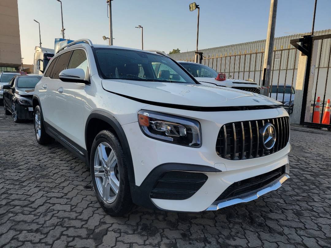 2021 MERCEDES BENZ GLB 250 — 4865 Miles — Lot W112996 — Main - Marhaba Auctions Used Cars - Image 5