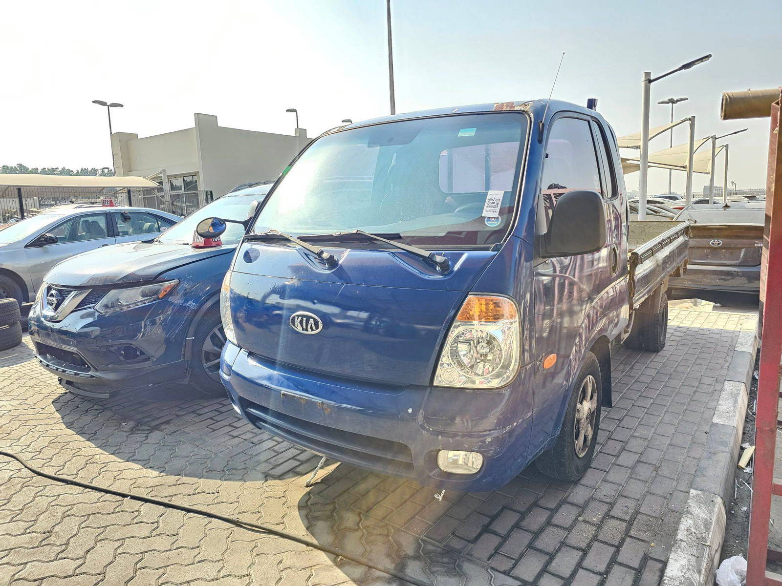 2011 KIA BONGO 3 — 344094 KM — Lot 582691 — Souq - Marhaba Auctions Used Cars - Image 3
